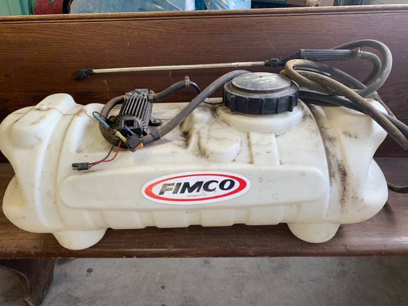 lot 5 image: Fimco 12 Volt Tank Sprayer