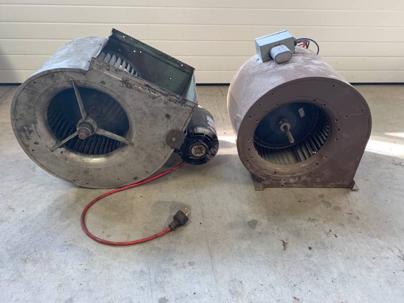 lot 10 image: Lot of 2 Furnace Blowers