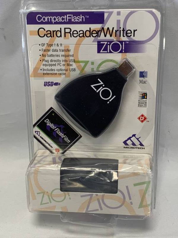 lot 44 image: Compact Flash Card Reader  Writer New