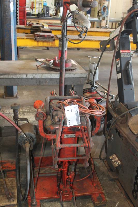 lot 7 image: Manley Tire Spreader