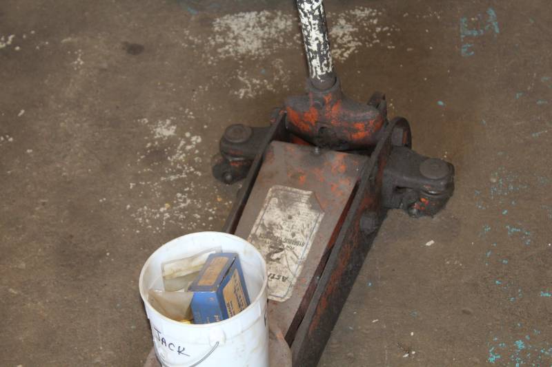 Astroline 2Ton Hydraulic Floor Jack, Spare Jack Parts South