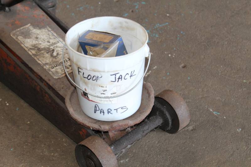 Astroline 2Ton Hydraulic Floor Jack, Spare Jack Parts South