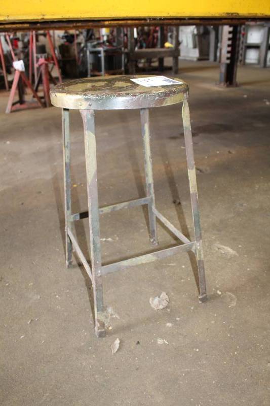 lot 55 image: Metal Shop Stool