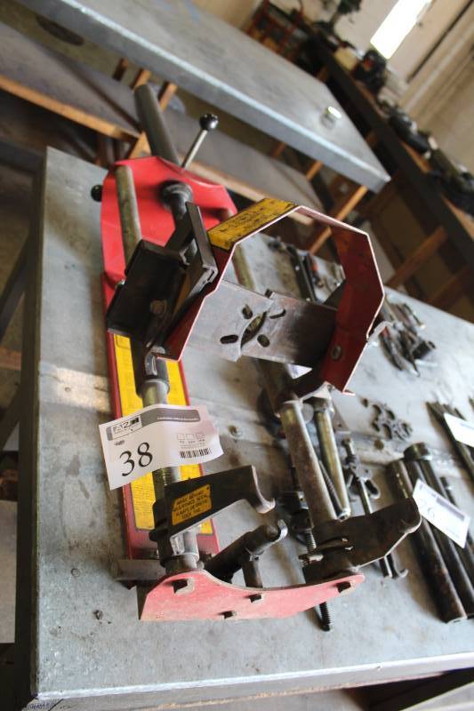 lot 38 image: Branick MacPherson Strut Spring Compressor