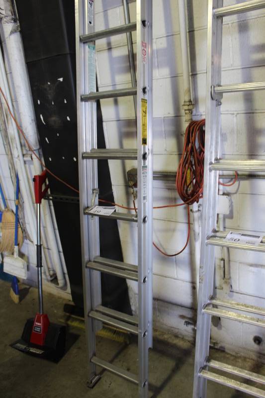 lot 49 image: Keller 16ft. Household Duty 200 lb. Aluminum Extension Ladder