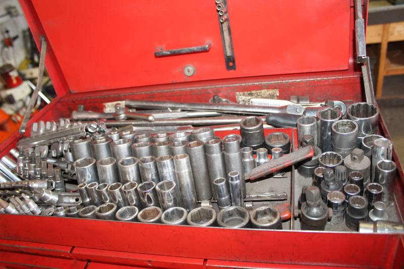 lot 82 image: Sockets, Ratchets