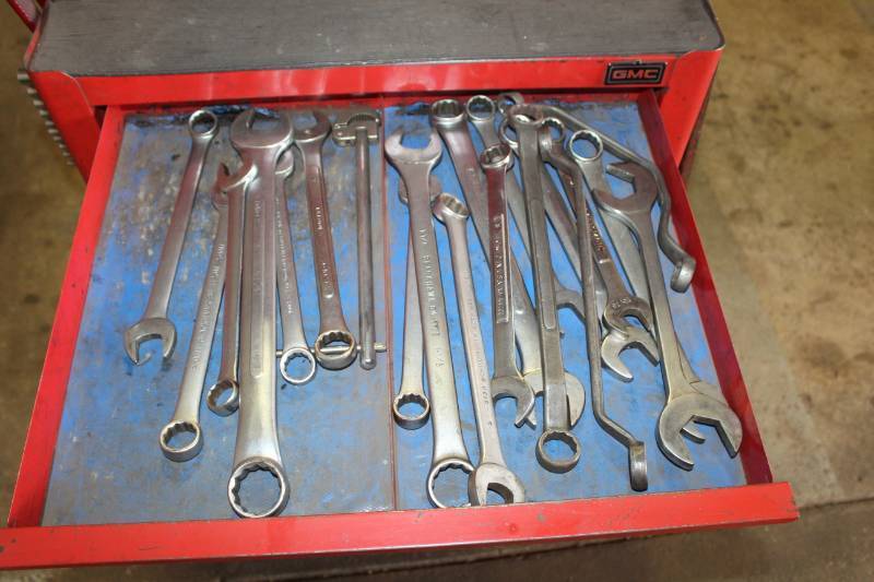 lot 86 image: Combination Wrenches, Box End Wrenches MetricSAE