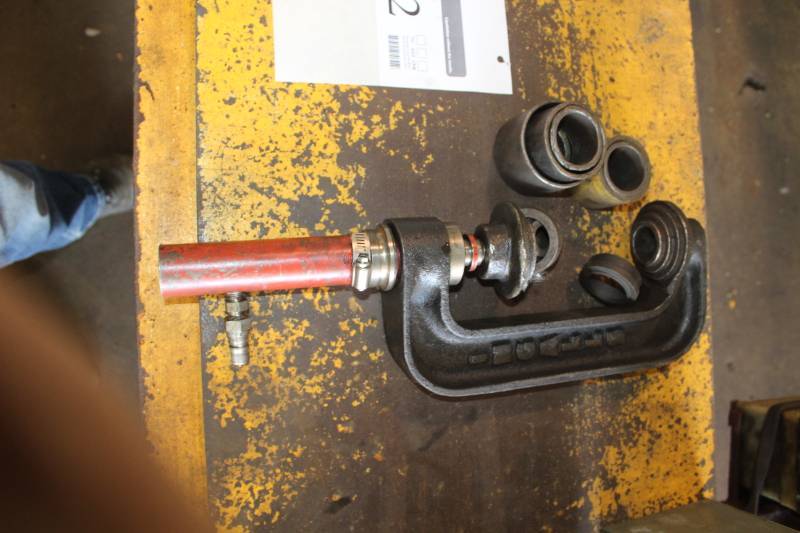 lot 102 image: Ingalls Ball Joint Press