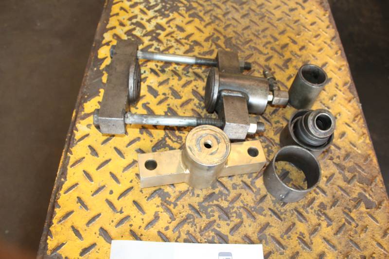 lot 101 image: Ball Joint Press