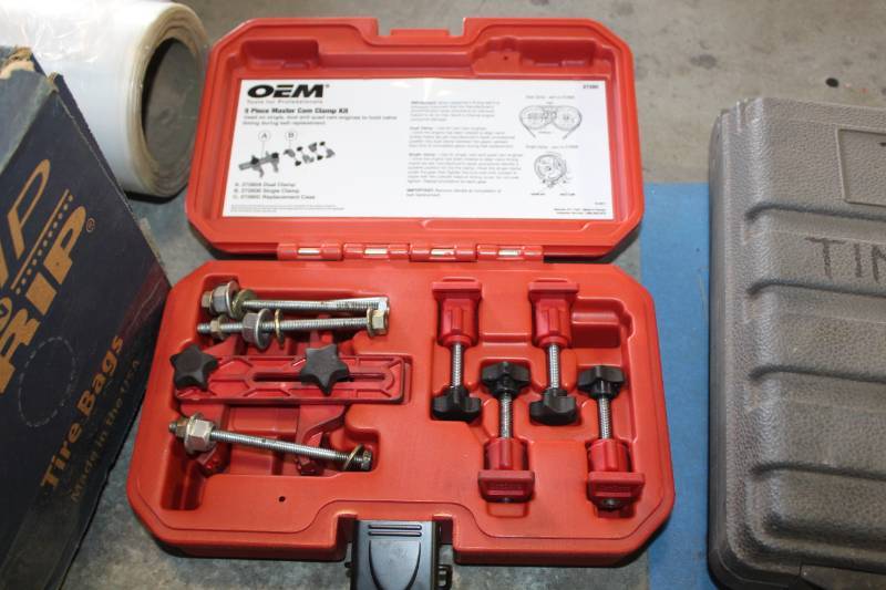 lot 118 image: OEM Tools 5-Piece Master Cam Clamp Kit