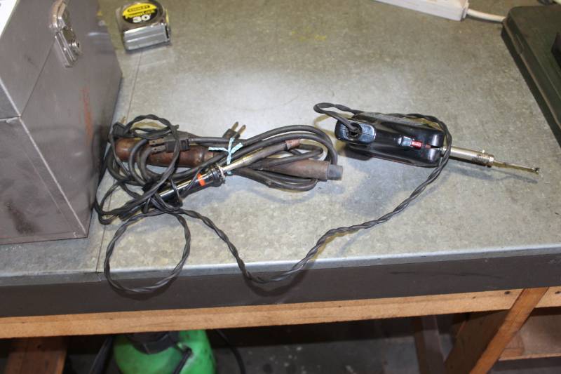 lot 128 image: Solder Gun with Accessories, Metal Case