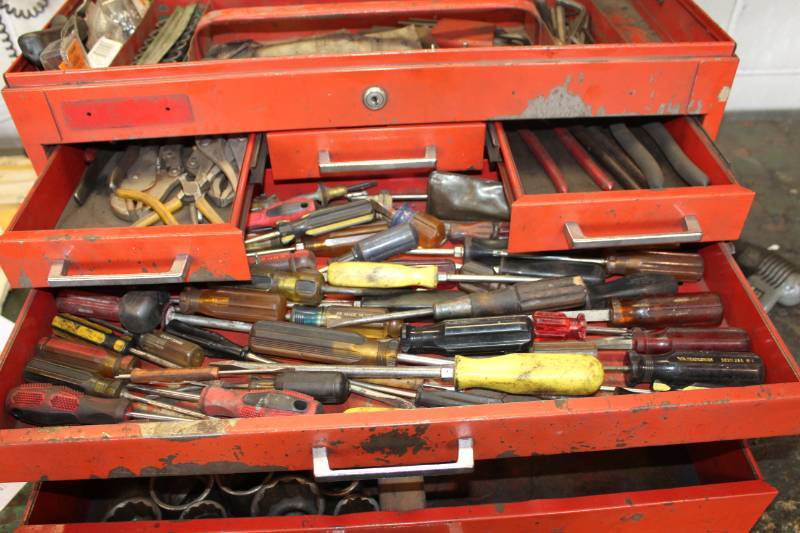 lot 150 image: Locking Pliers, Slip Joint Pliers, Tongs, Screwdrivers, and more