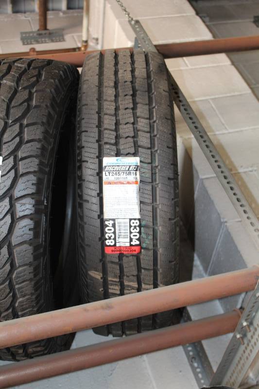 lot 187 image: Cooper Discoverer HT3 LT24575R16 120116R Light Truck Tire