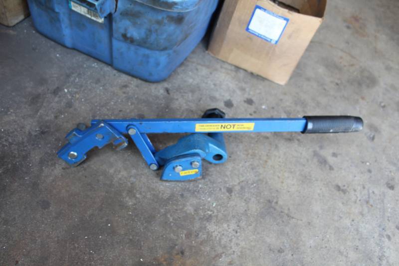 lot 238 image: 55-Gallon Drum Deheader
