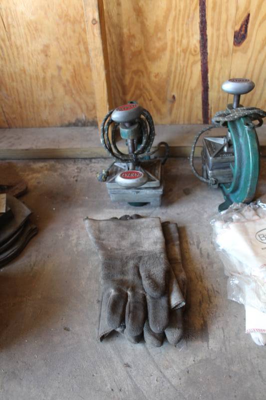 lot 230 image: Inland Tire Vulcanizer Model J, Work Gloves