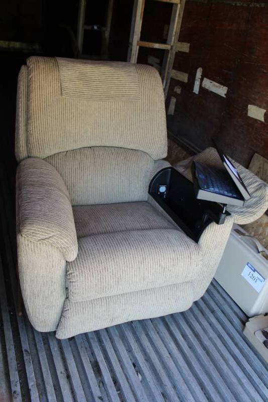 lot 1200 image: La-Z-Boy Microsoft WebTV Plus Recliner