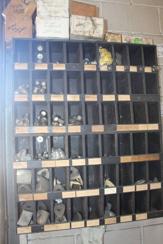 lot 297 image: Truck Studs, Truck Lugs, Truck Lug Nuts