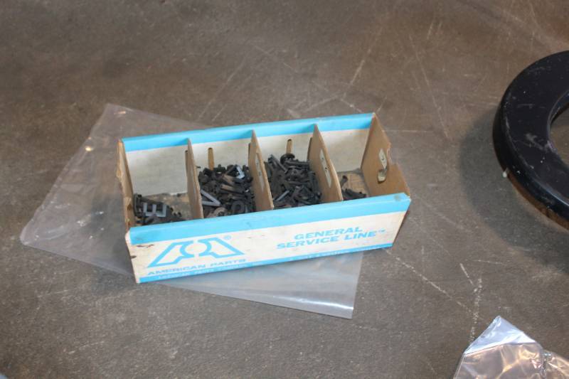 lot 1192 image: 1in. Plastic Letters