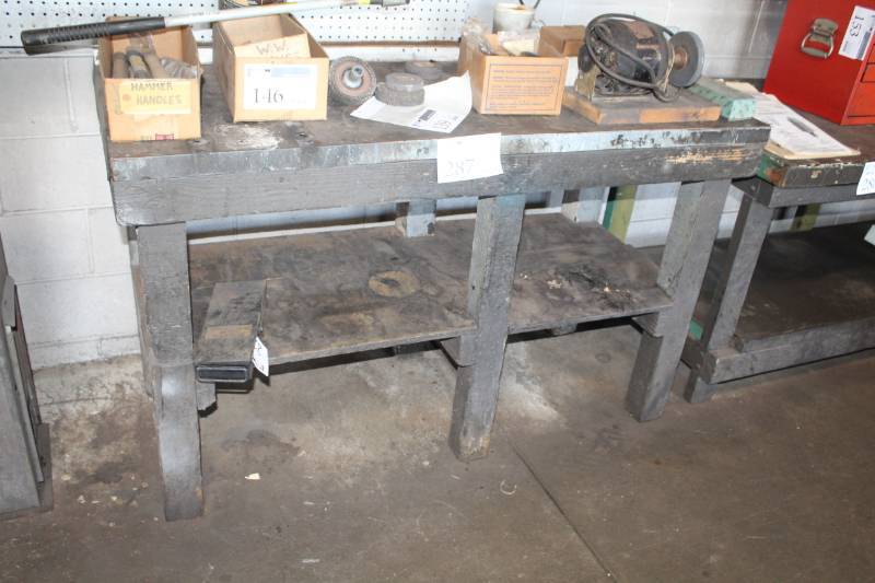 lot 287 image: Metal Top Shop Work Bench