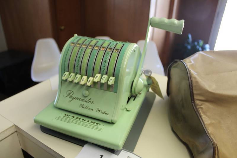 lot 1128 image: Paymaster Series 8000B Ribbon Writer