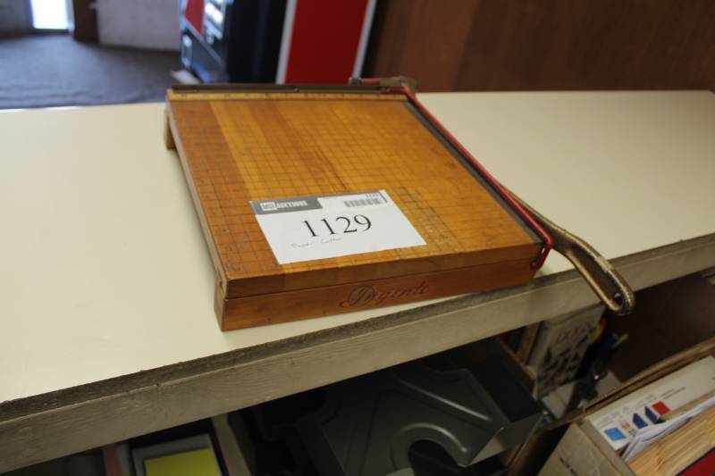 lot 1129 image: 13in. Paper Cutter