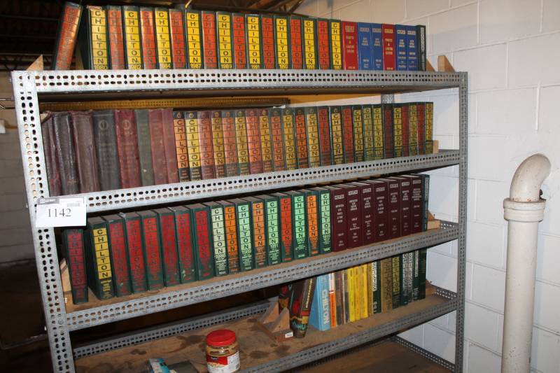 lot 1142 image: 1960s, 1970s 1980s 1990s Chilton Shop Manuals