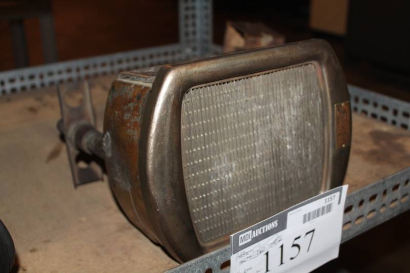 lot 1157 image: Liberty Foundries Company Ha Dees Hot Water Fresh Air Car Heater