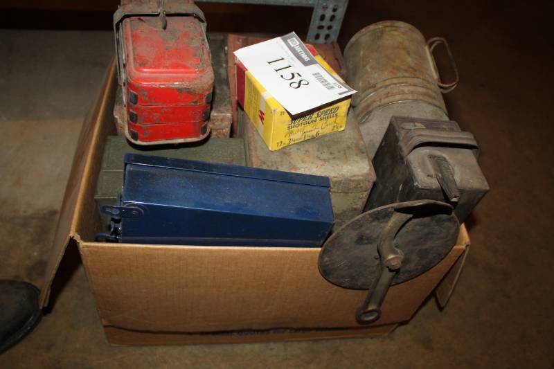 lot 1158 image: Vintage Cans, Metal Boxes