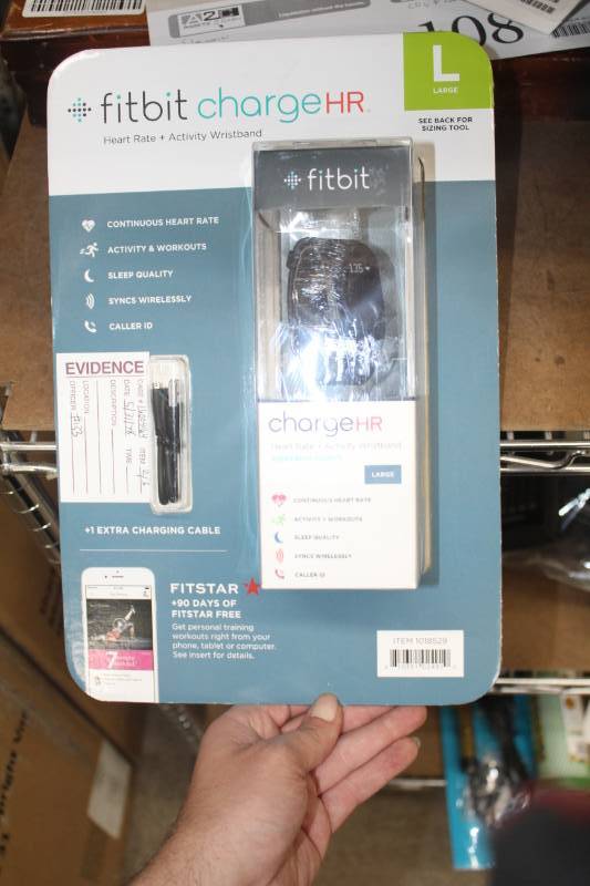 lot 77 image: Fitbit Charge HR Heart Rate and Activity Wristband