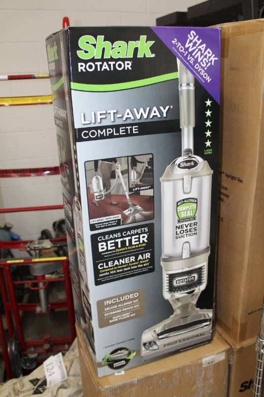 lot 86 image: Shark Rotator Lift-Away Complete Upright Vacuum