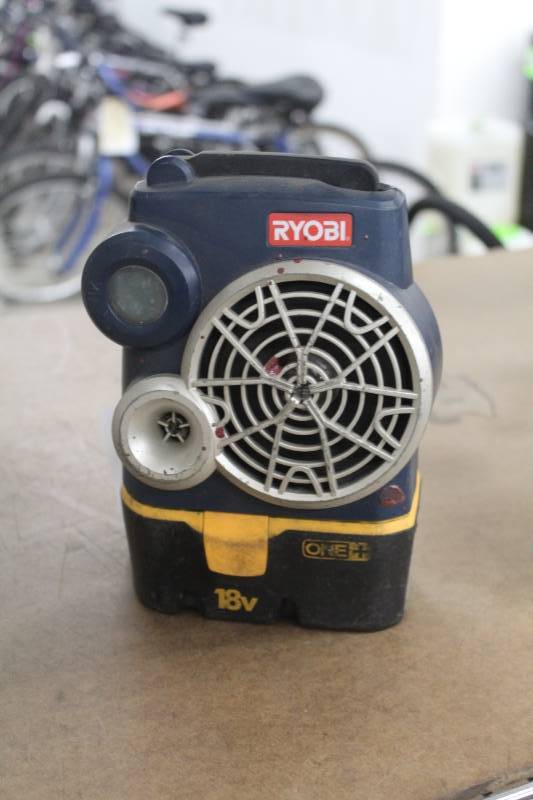 lot 98 image: Ryobi FM Receiver 18VDC Cordless Charging Station P740