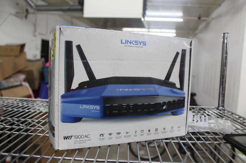 lot 97 image: Linksys Dual Band Gigabit Wi-Fi Router WRT1900AC
