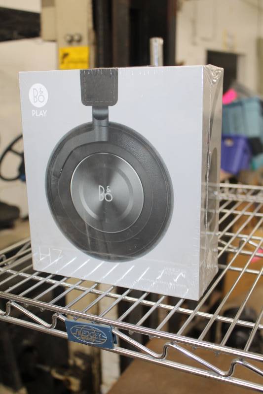 lot 82 image: Bang & Olufson H7 Wireless  Headphones