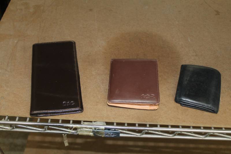 lot 148 image: Lot of (3) Mens Wallets