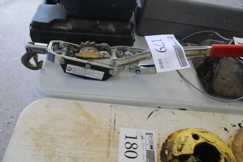 lot 179 image: 2000kg. Horizontal Winch