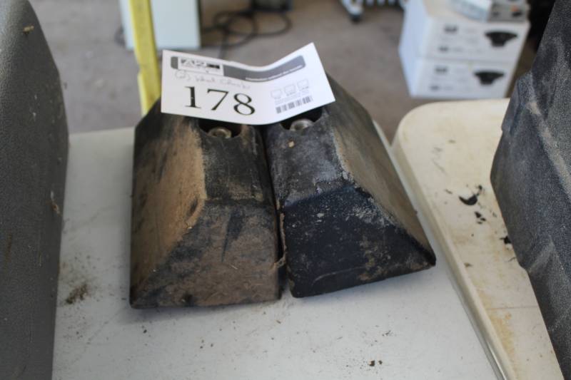 lot 178 image: John Deere Tractor 20 pound weights