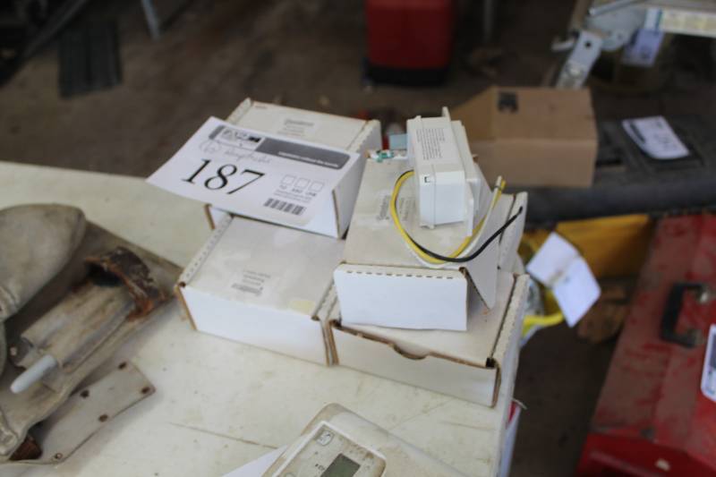 lot 187 image: Lot of (6) GreenSwitch Electrical Receptacles Outlets