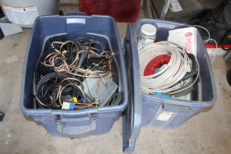 lot 208 image: Electrical Supplies