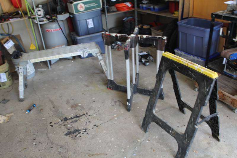 lot 194 image: Metal Bench, Plastic Stand, Sawhorse