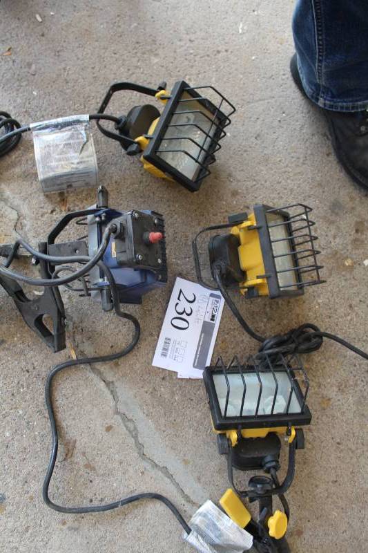 lot 230 image: Lot of (4) Shop Work Lights