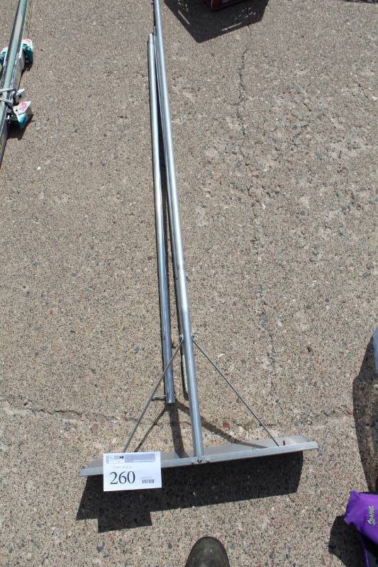 lot 260 image: Snow Rake