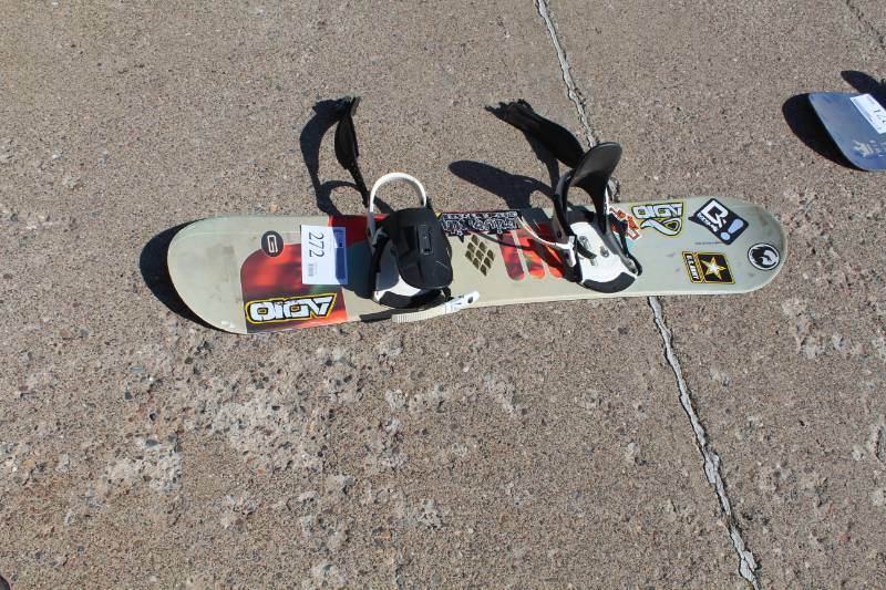 lot 272 image: Adio Snowboard