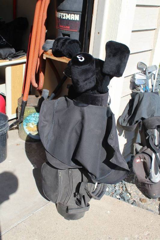 lot 287 image: Golf Club Set with Rawlings Clubs, Driver Socks