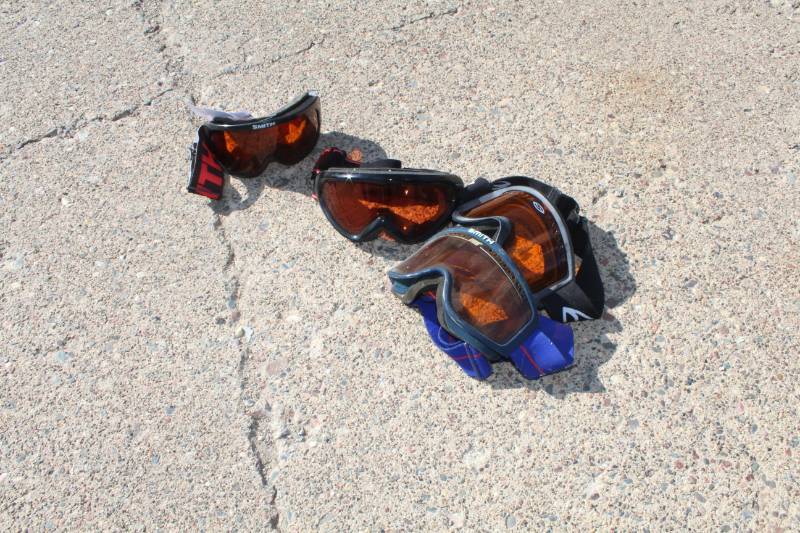 lot 275 image: Lot of (4) Smith Snow Goggles