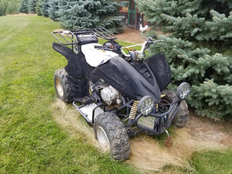 lot 52 image: Marshin 300ml Sport ATV 4-Wheeler with Rear Utility Rack, Tow Winch