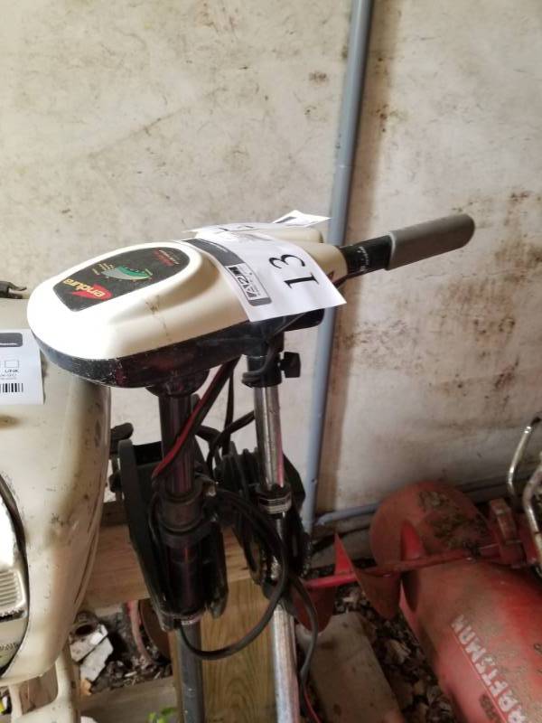 lot 62 image: Endura 44 Fishing Boat Motor