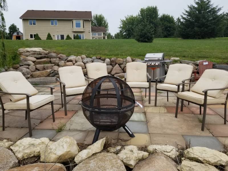 lot 137 image: Lot of (6) Patio Chairs with Seat Cushions