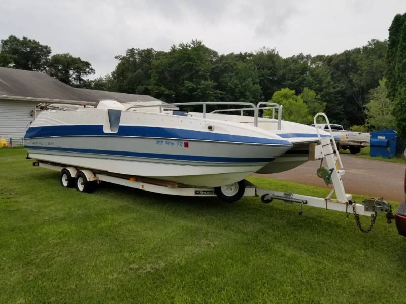 lot 1 image: 1991 25 Ft Bayliner Boat with 150 hp Johnson Outboard Motor and 1991 Shorelander Trailer