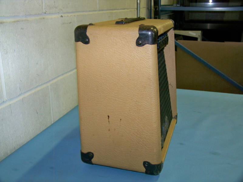 lot 30 image: Dean Markley, K-20, Guitar Amplifier  Amp