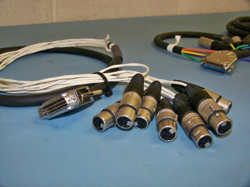lot 65 image: (4 Cables) XLR to 25-Pin Connector